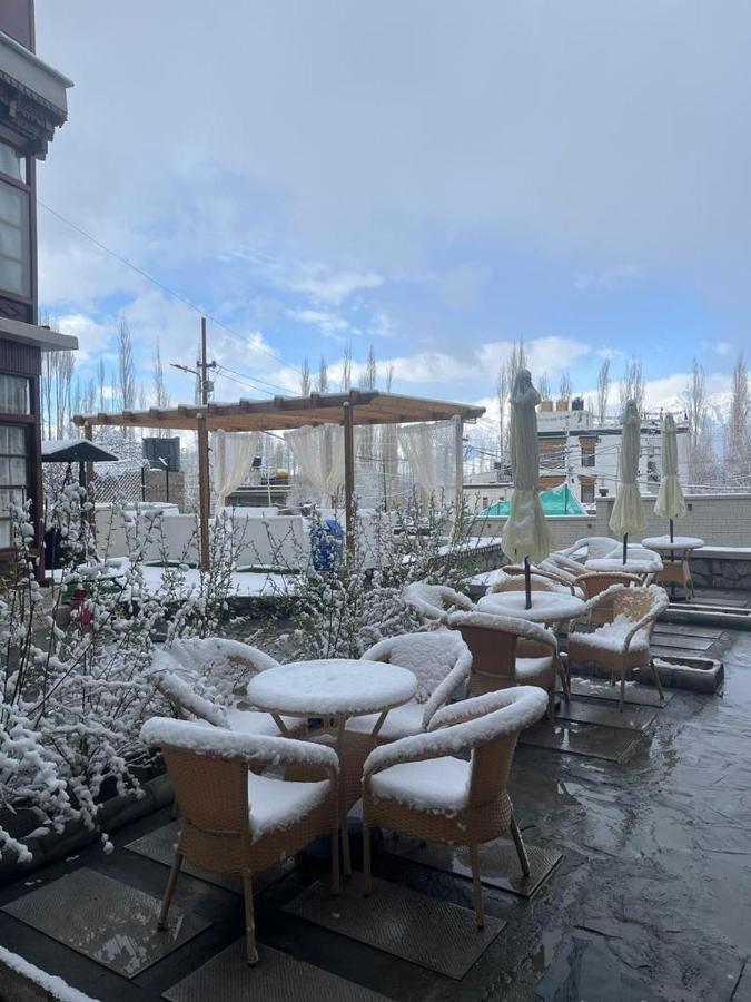 Ashoka Ladakh Hotell Leh Exteriör bild