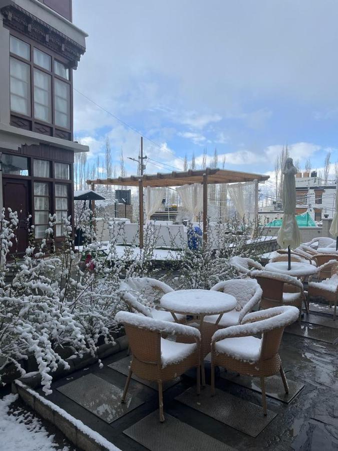 Ashoka Ladakh Hotell Leh Exteriör bild