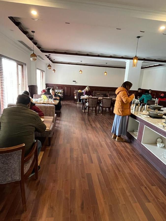 Ashoka Ladakh Hotell Leh Exteriör bild
