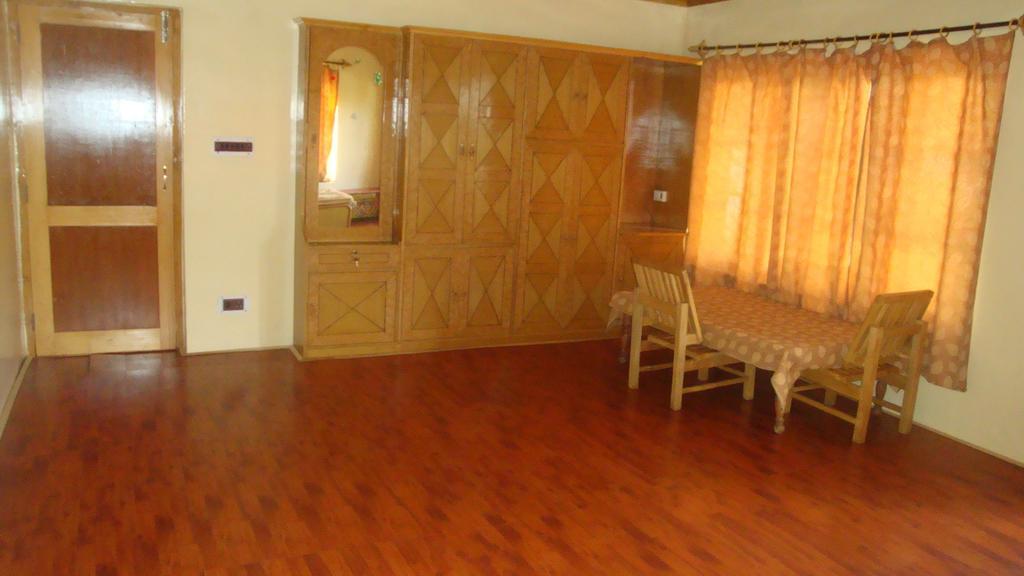 Ashoka Ladakh Hotell Leh Exteriör bild