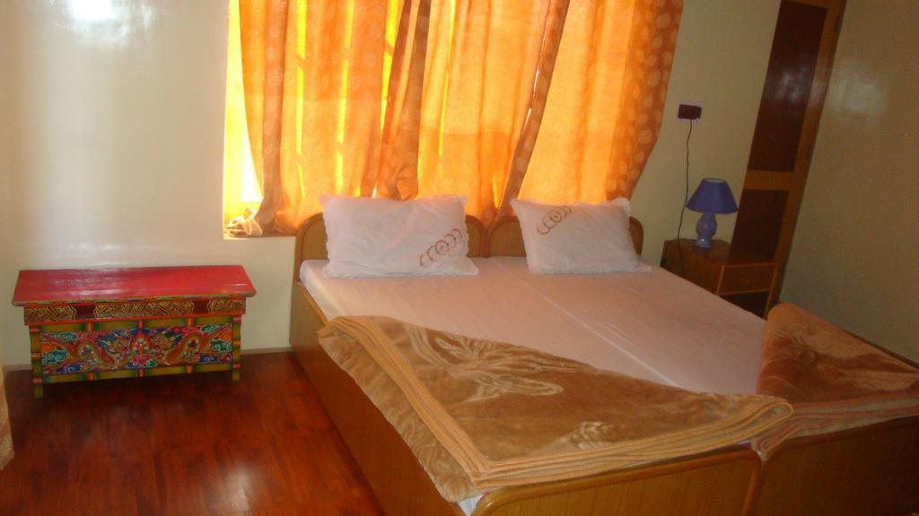 Ashoka Ladakh Hotell Leh Exteriör bild