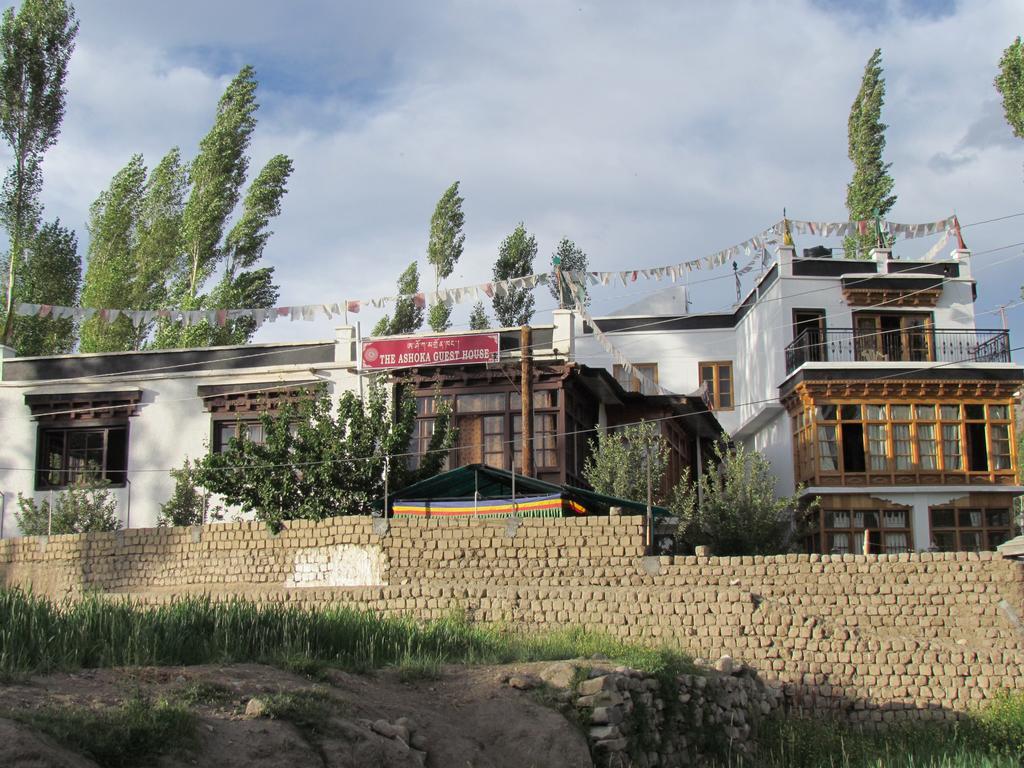 Ashoka Ladakh Hotell Leh Exteriör bild