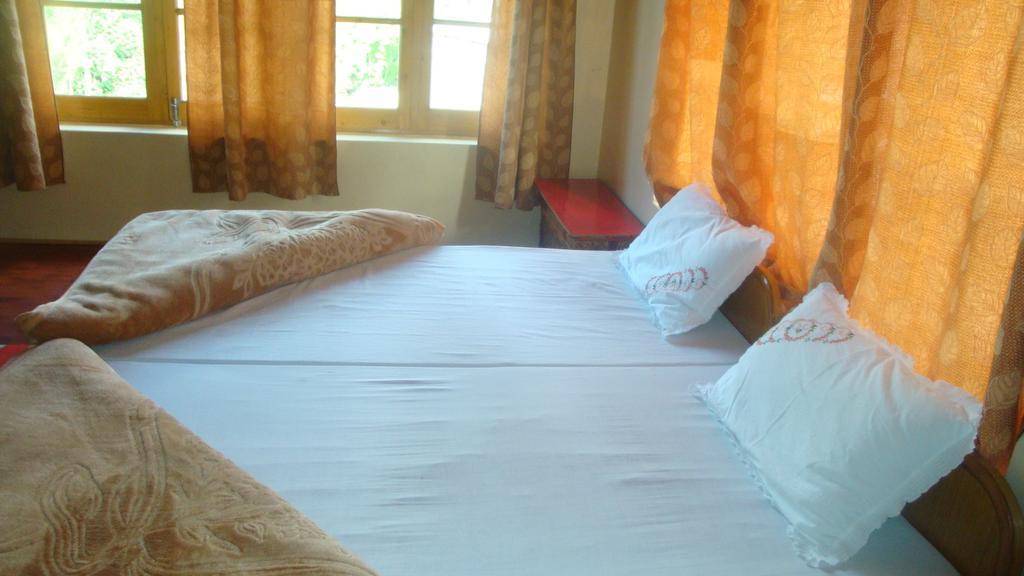 Ashoka Ladakh Hotell Leh Exteriör bild