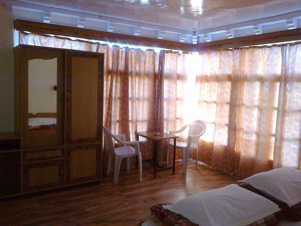 Ashoka Ladakh Hotell Leh Rum bild